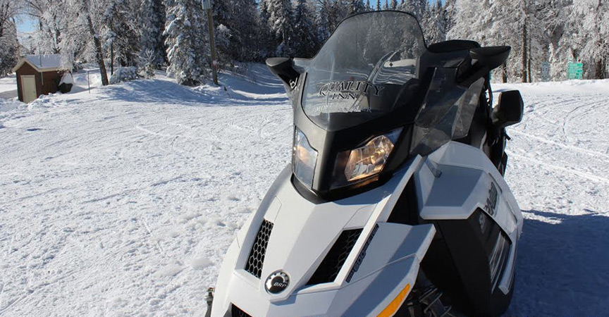 La Montagne du Diable, le réservoir Baskatong et les chutes Windigo